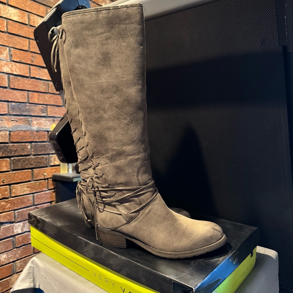 Boots, Taupe, size 10